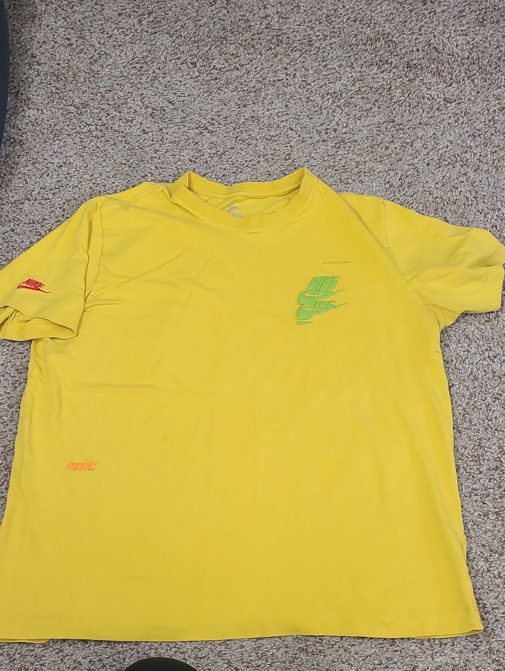 Nike Men’s Yellow Short Sleeve Logo Tee with Accents